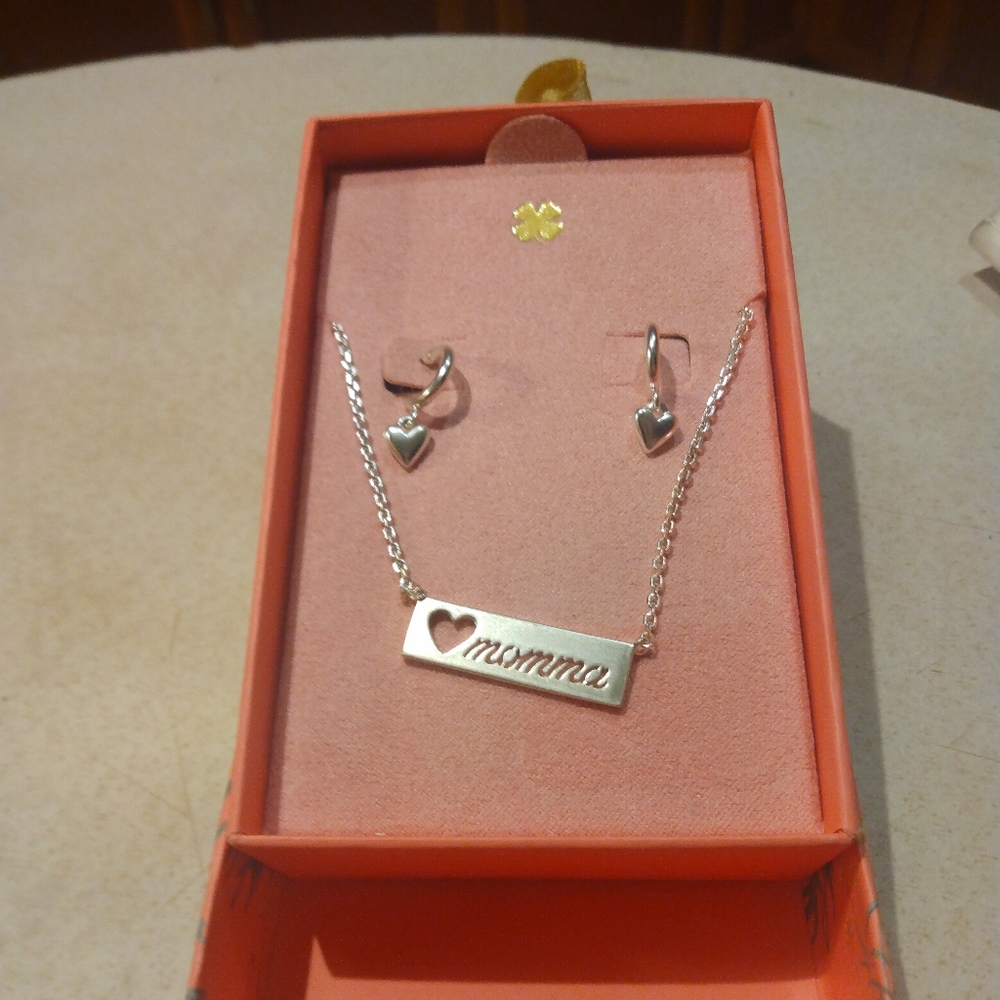 Lucky Brand Mom jewelry set.